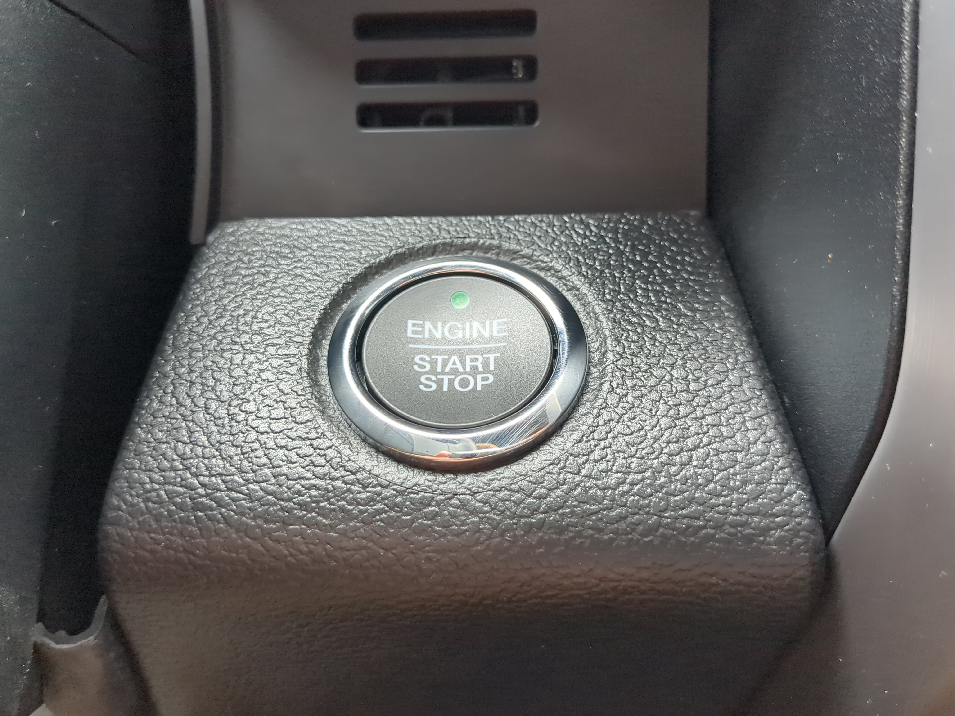 Certified 2019 Ford F150 Platinum w/ Equipment Group 701A Luxury AWD/4WD image 27