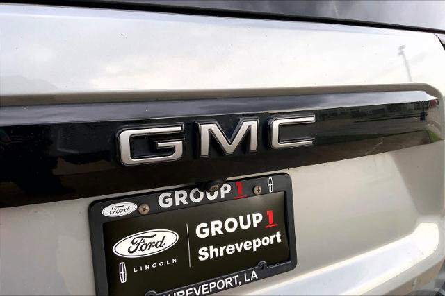 Used 2024 GMC Yukon XL Denali AWD/4WD image 31