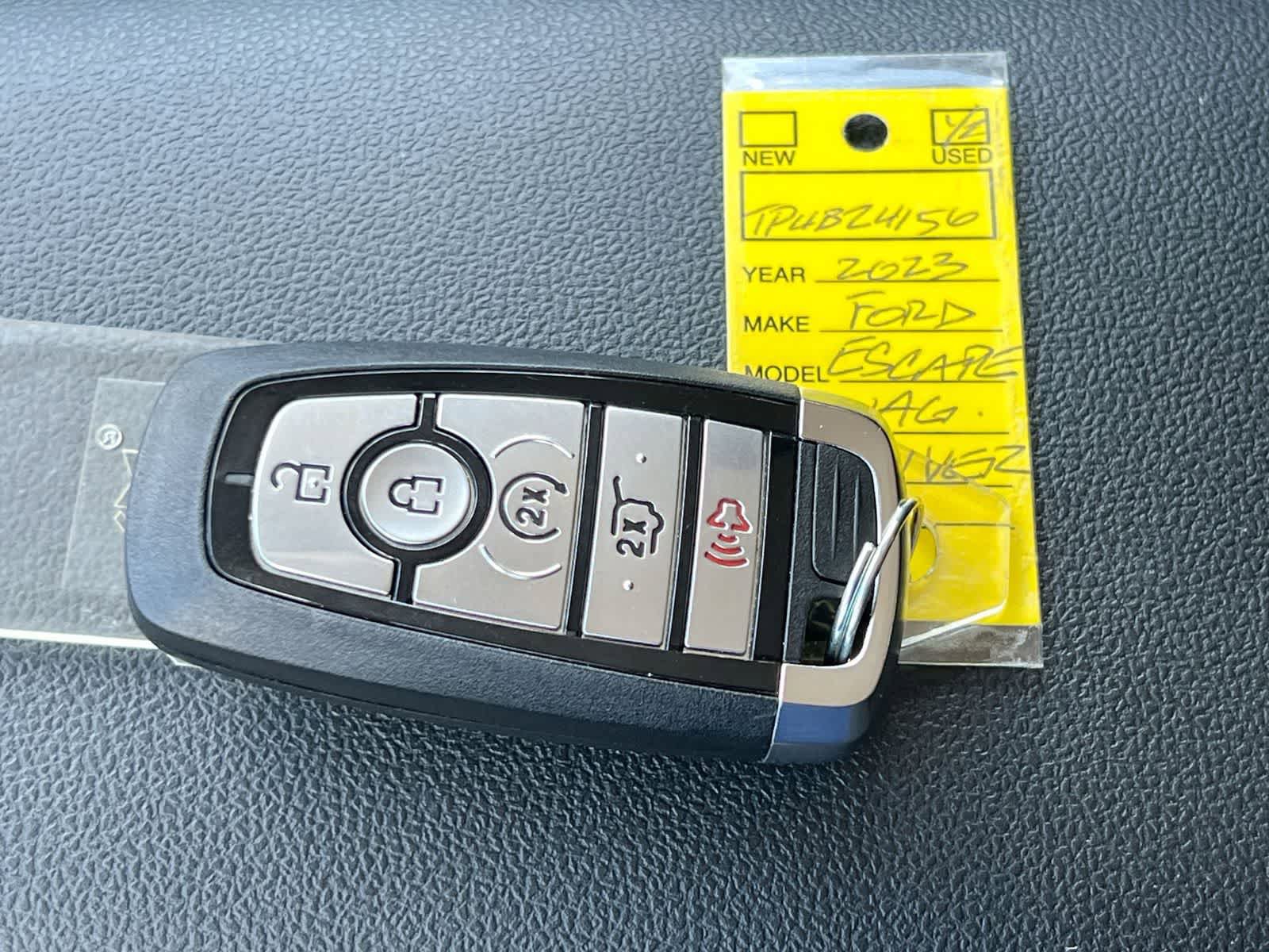 Certified 2023 Ford Escape Active AWD/4WD image 35