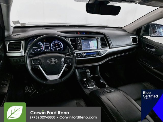 Used 2017 Toyota Highlander XLE AWD/4WD image 27