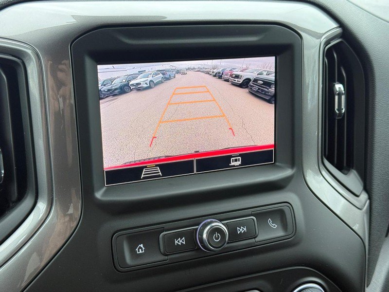 Used 2025 Chevrolet Silverado 1500 Custom Trail Boss w/ Turbomax Blackout Package AWD/4WD image 17