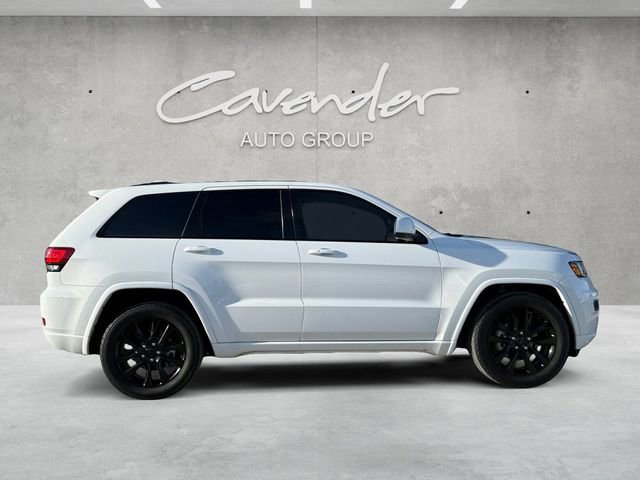 Used 2020 Jeep Grand Cherokee Altitude image 6