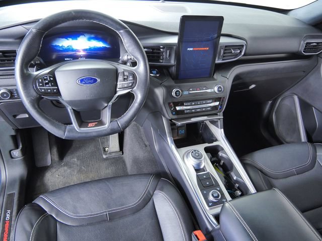 Certified 2020 Ford Explorer ST w/ Premium Technology Package AWD/4WD image 3