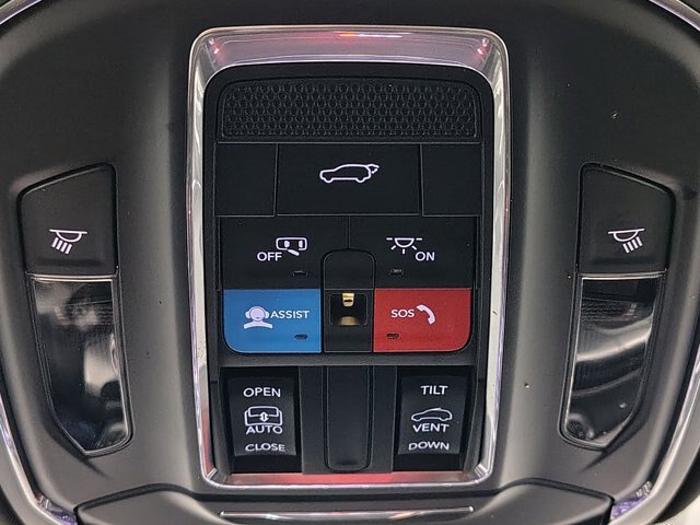 Used 2023 Jeep Grand Cherokee Altitude AWD/4WD image 37