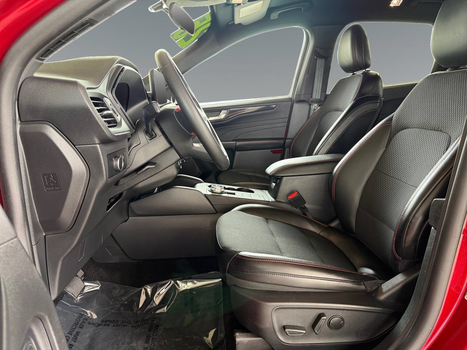Certified 2025 Ford Escape ST-Line AWD/4WD image 12