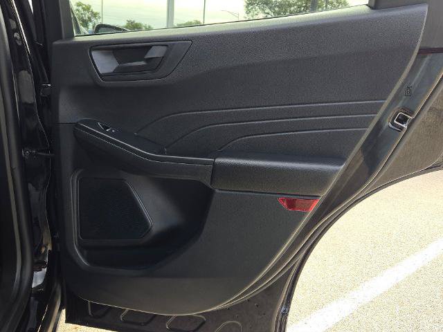 Certified 2025 Ford Escape Active FWD image 9