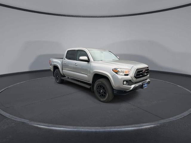 Used 2021 Toyota Tacoma SR5 AWD/4WD image 2