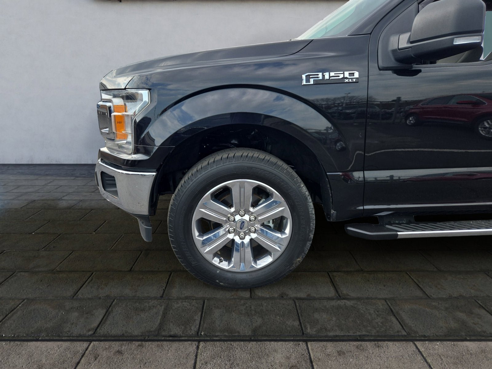 Certified 2019 Ford F150 XLT w/ Equipment Group 302A Luxury AWD/4WD image 25