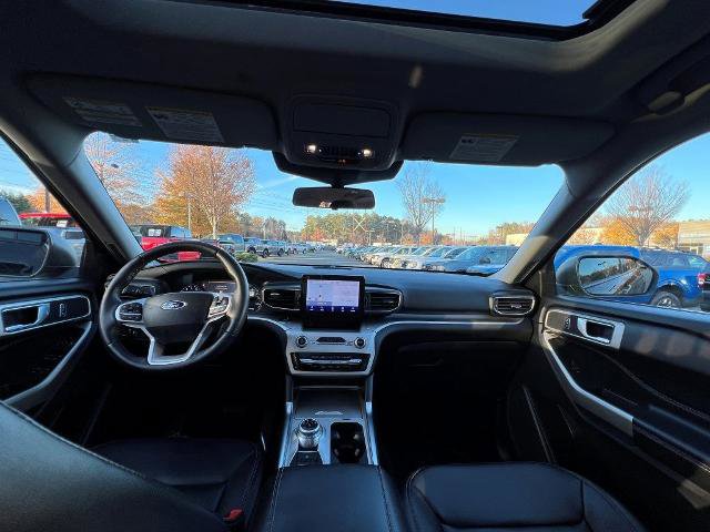 Certified 2022 Ford Explorer XLT w/ Equipment Group 202A image 34