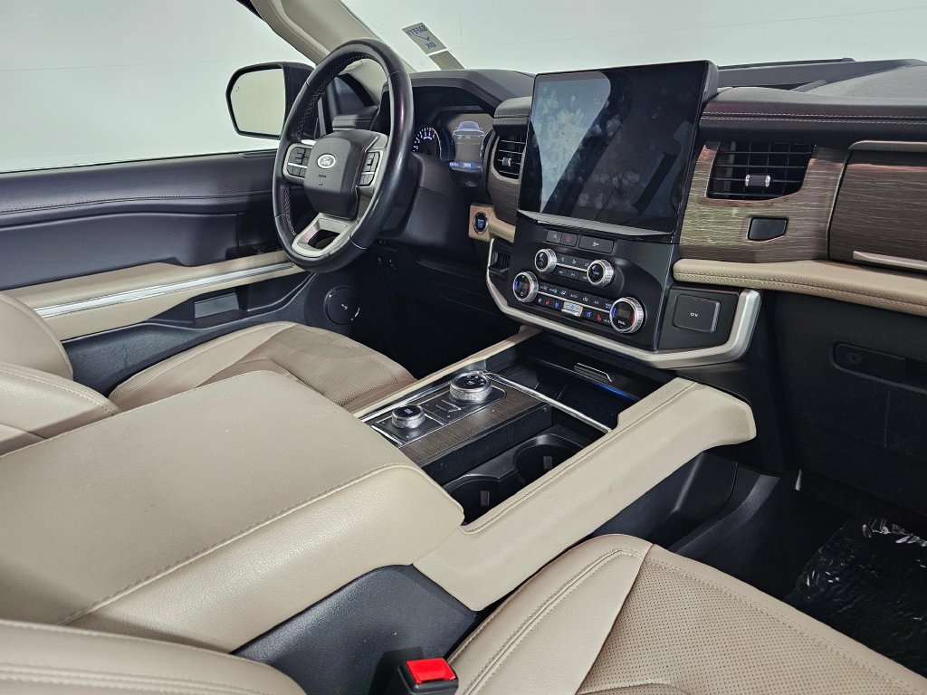 Certified 2024 Ford Expedition Limited AWD/4WD image 10