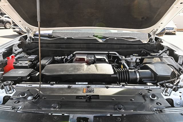 Used 2024 GMC Canyon AT4 w/ Technology Package AWD/4WD image 31