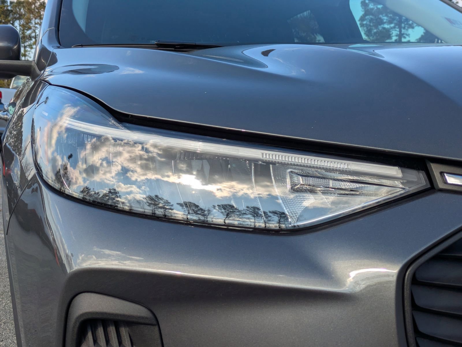 Certified 2025 Ford Escape SE FWD image 10