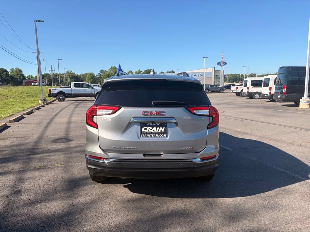 Used 2024 GMC Terrain AT4 w/ Tech Package AWD/4WD image 5
