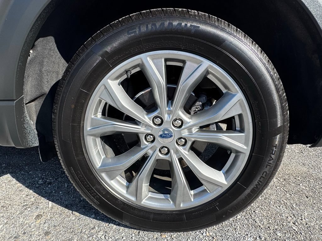 Certified 2022 Ford Explorer Limited AWD/4WD image 28