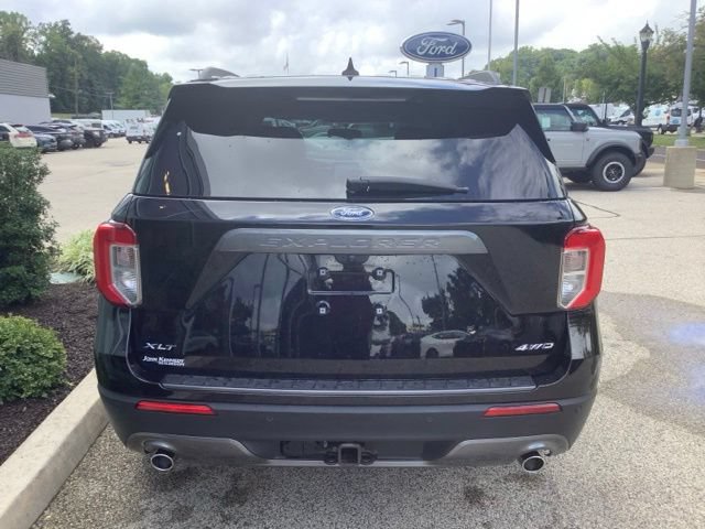 Certified 2023 Ford Explorer XLT w/ Equipment Group 202A AWD/4WD image 4