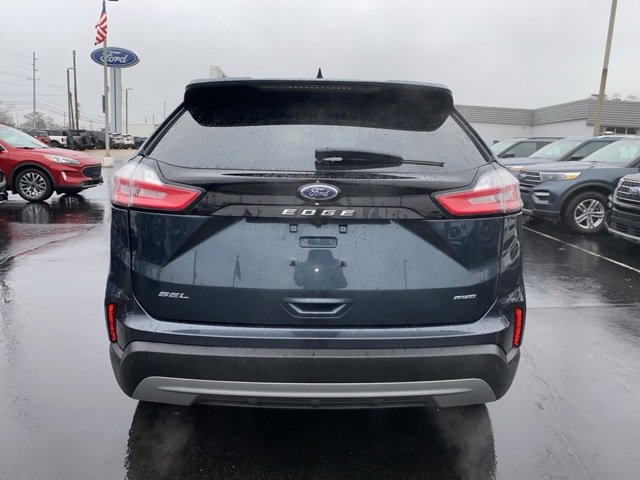 Certified 2022 Ford Edge SEL w/ Convenience Package image 4