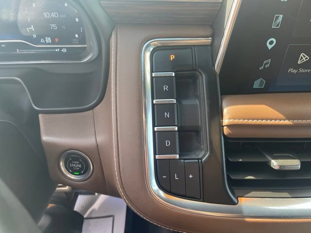 Used 2024 Chevrolet Tahoe High Country AWD/4WD image 15