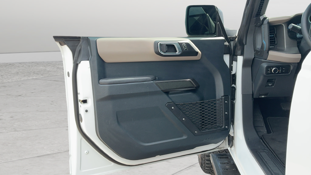 Certified 2024 Ford Bronco Wildtrak AWD/4WD image 18