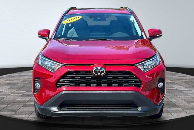 Used 2020 Toyota RAV4 XLE w/ Convenience Package FWD image 3