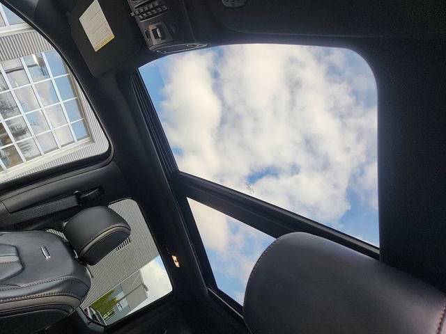 Certified 2022 Ford F350 Platinum w/ Snow Plow Prep Package image 21