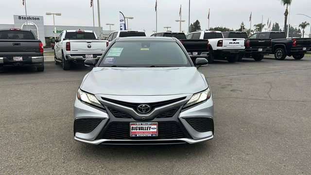 Used 2022 Toyota Camry XSE image 9