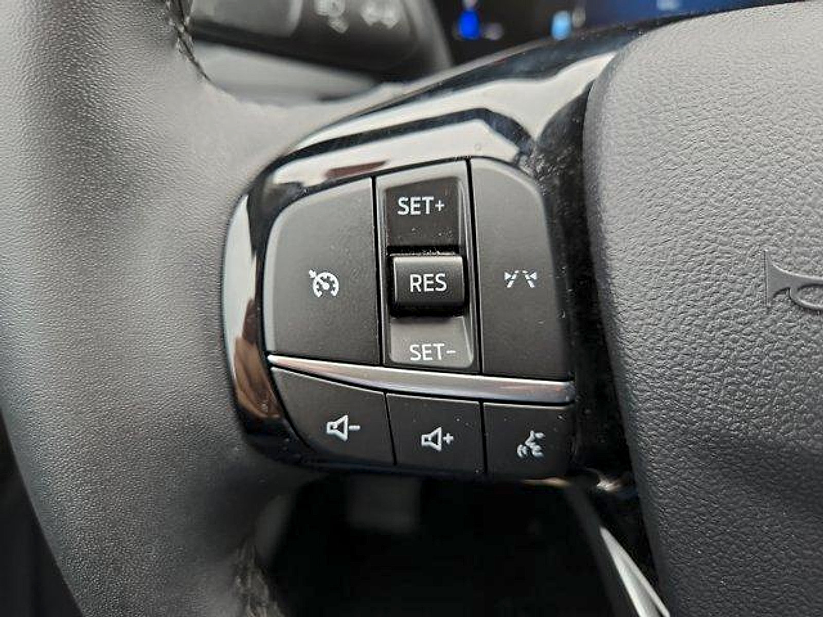 Certified 2024 Ford Escape Active AWD/4WD image 14