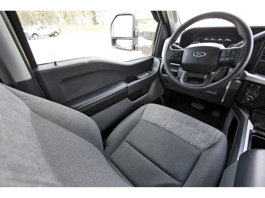 Certified 2024 Ford F250 XLT w/ FX4 Off-Road Package AWD/4WD image 11