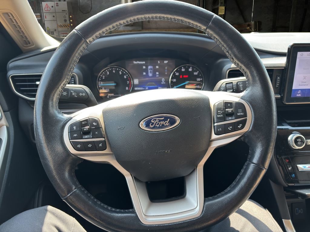 Certified 2022 Ford Explorer Limited w/ Equipment Group 301A image 20