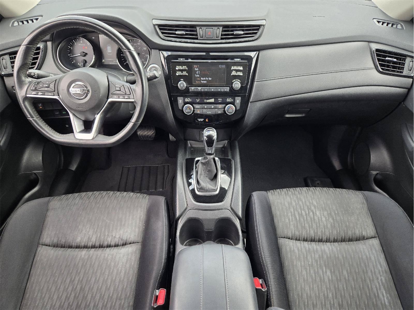 Used 2017 Nissan Rogue SV FWD image 24