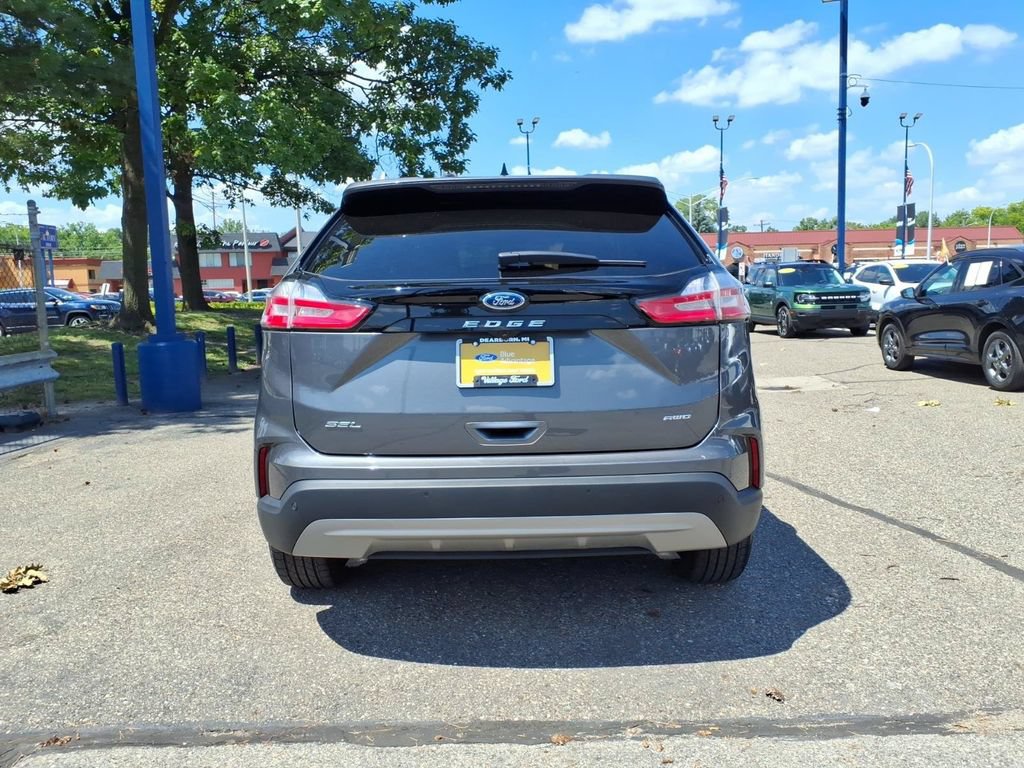 Certified 2024 Ford Edge SEL w/ Convenience Package AWD/4WD image 7