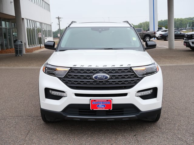 Certified 2023 Ford Explorer XLT w/ Equipment Group 202A AWD/4WD image 2