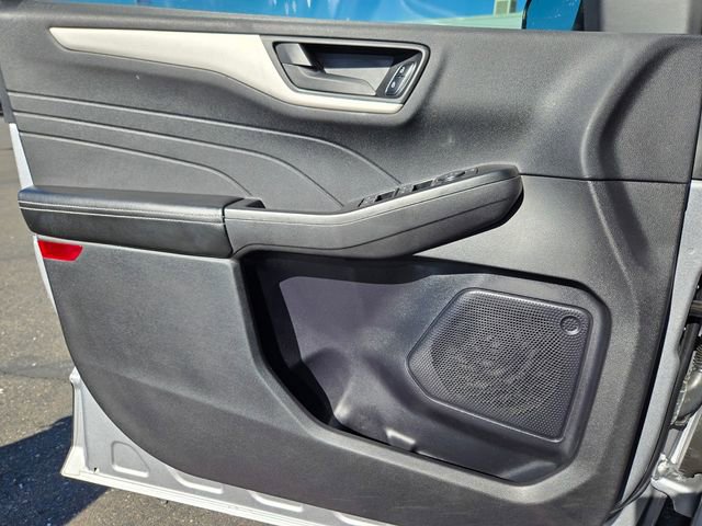 Certified 2022 Ford Escape SE w/ SE Sport Appearance Package FWD image 13
