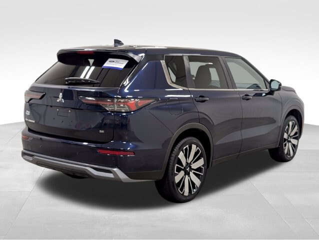 Used 2025 Mitsubishi Outlander SE AWD/4WD image 20