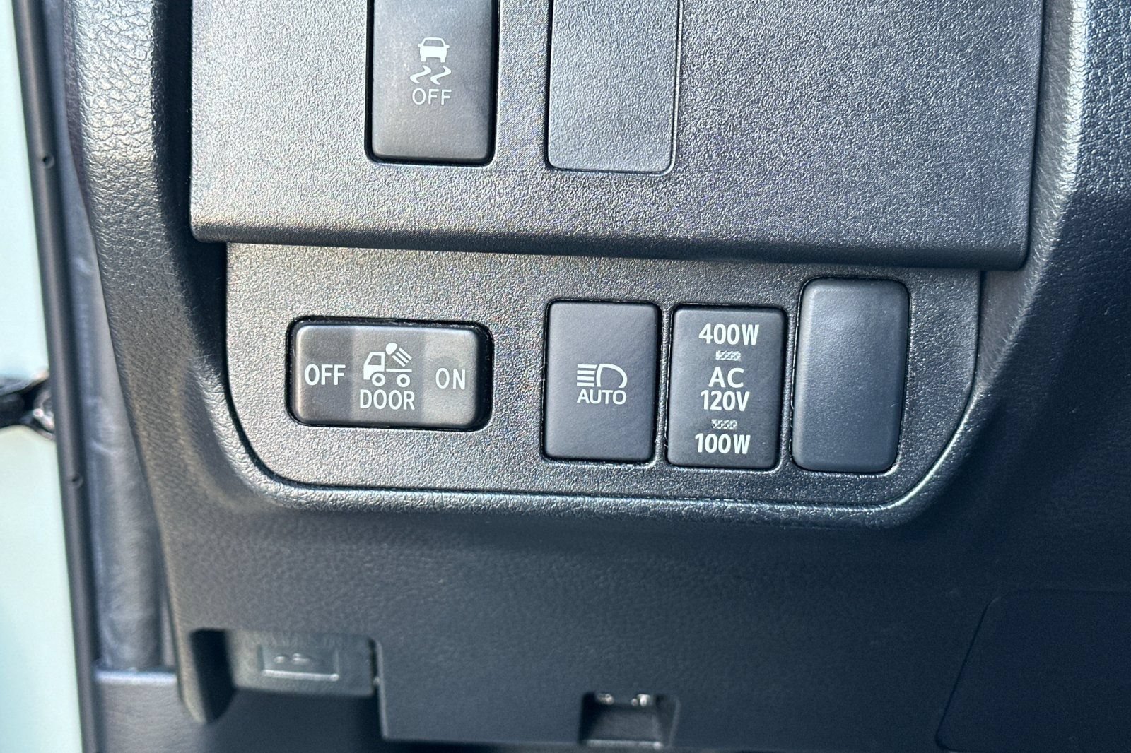 Used 2023 Toyota Tacoma TRD Off-Road w/ Technology Package AWD/4WD image 42
