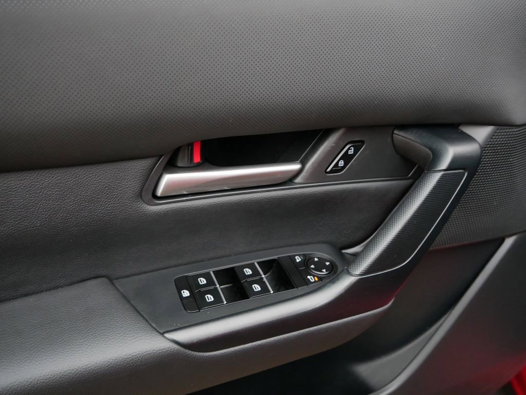 Used 2025 MAZDA CX-50 AWD 2.5 S w/ Premium Package image 16