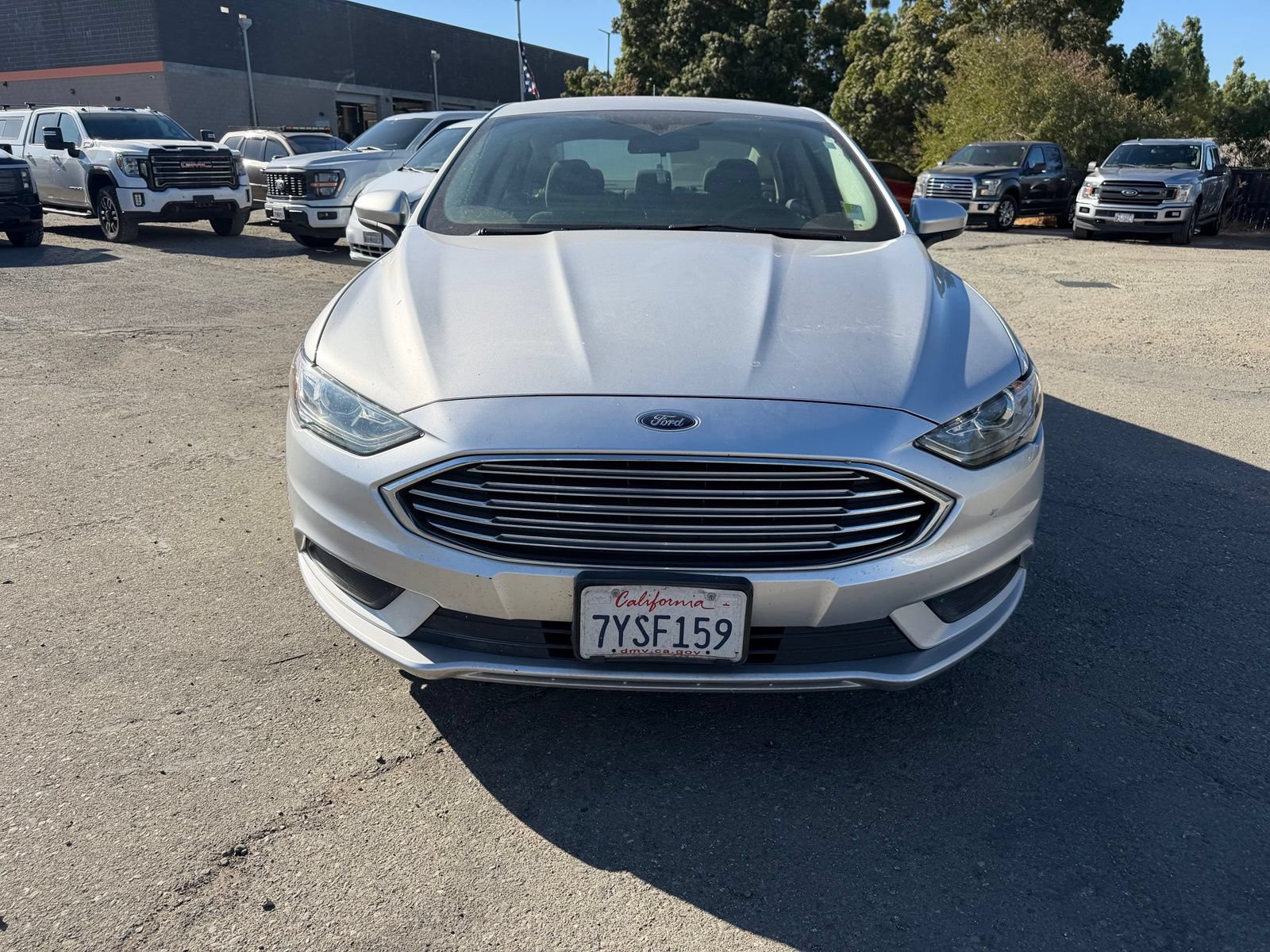Certified 2017 Ford Fusion SE w/ Fusion SE Technology Package FWD image 8