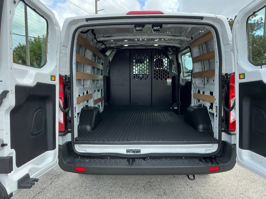 Certified 2025 Ford Transit 250 Low Roof w/ Exterior Upgrade Package RWD image 18