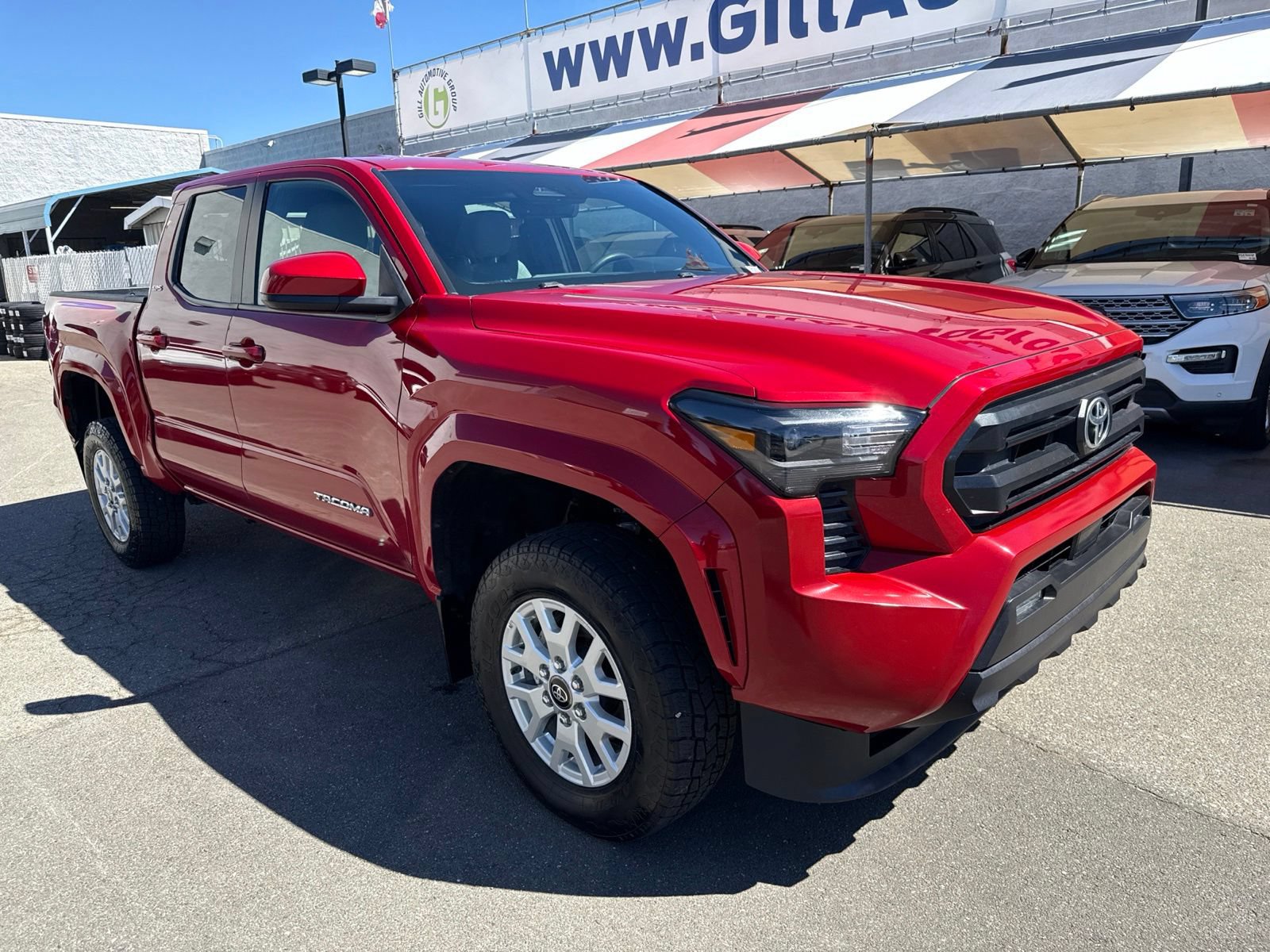 Used 2024 Toyota Tacoma SR5 AWD/4WD image 7