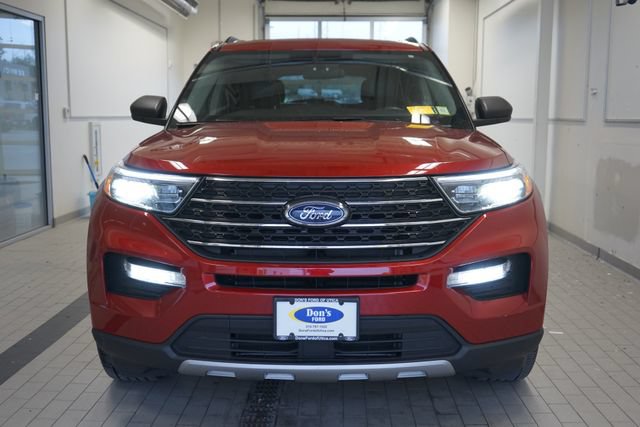 Certified 2023 Ford Explorer XLT w/ Equipment Group 202A AWD/4WD image 17