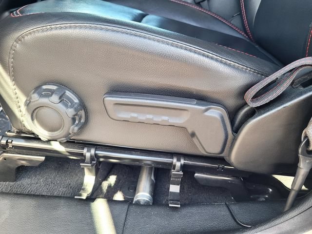 Used 2021 Jeep Gladiator Rubicon AWD/4WD image 11