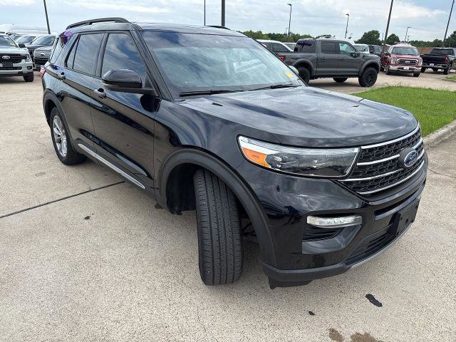 Certified 2022 Ford Explorer XLT w/ Equipment Group 202A RWD image 18