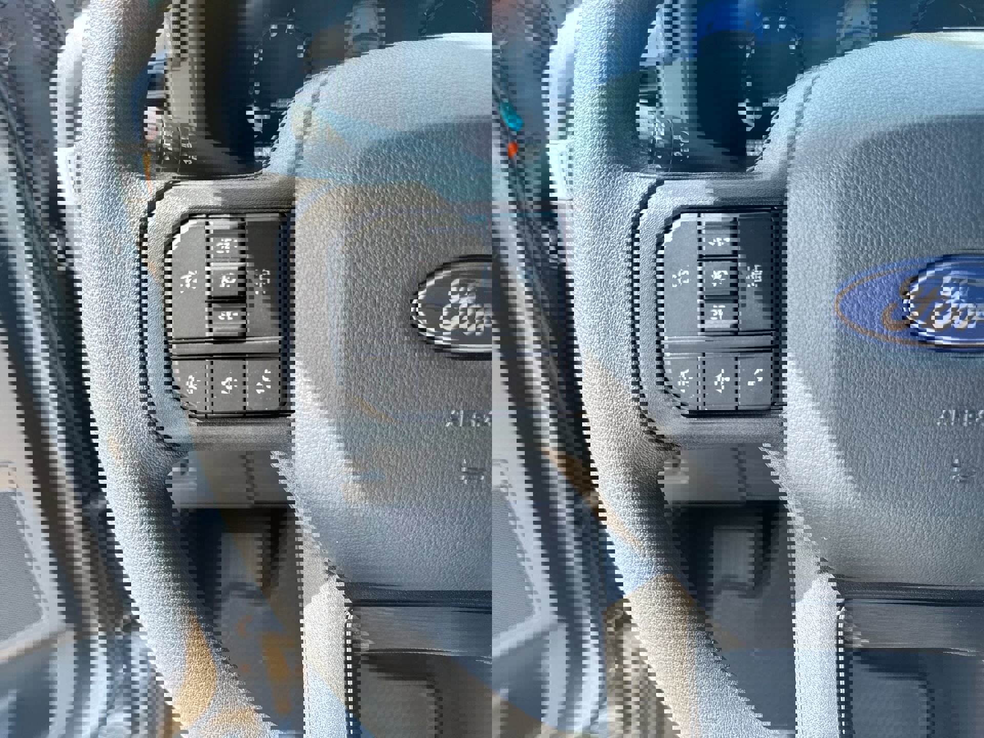 Certified 2025 Ford F150 STX w/ Equipment Group 200A image 32