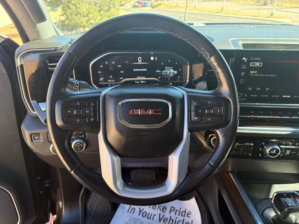 Used 2022 GMC Sierra 1500 SLT w/ SLT Premium Plus Package AWD/4WD image 18