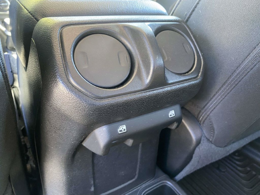 Used 2021 Jeep Gladiator Sport AWD/4WD image 13
