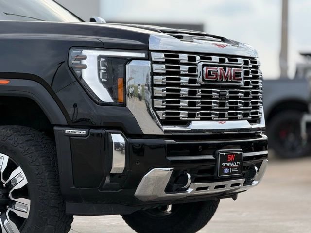 Used 2024 GMC Sierra 2500 Denali w/ Denali Reserve Package AWD/4WD image 8