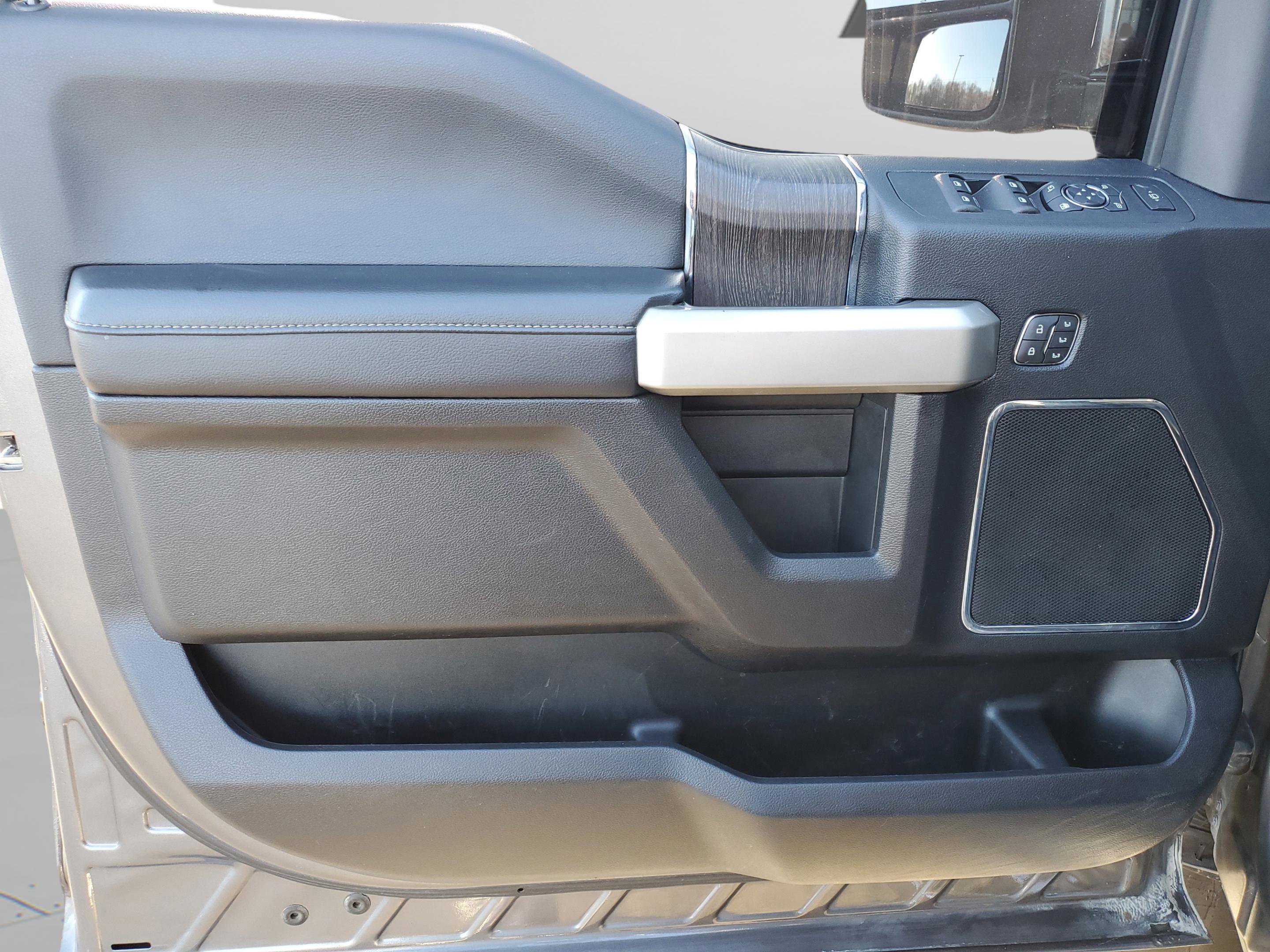 Certified 2021 Ford F350 Lariat w/ Lariat Value Package image 20