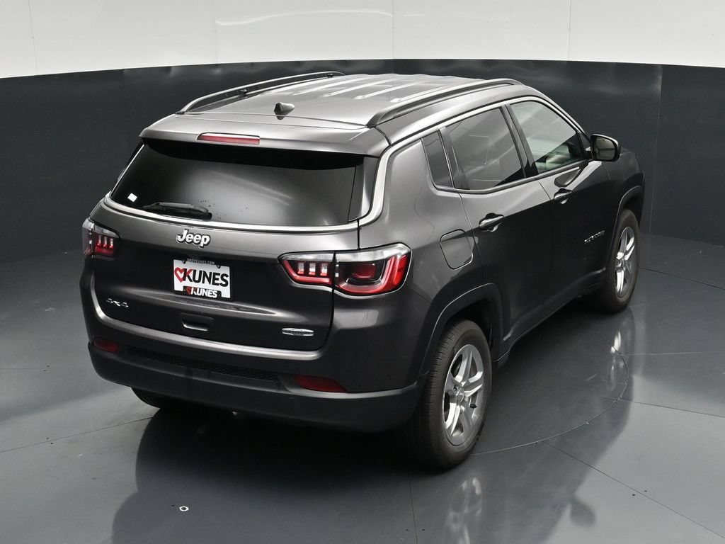 Used 2024 Jeep Compass Latitude AWD/4WD image 44
