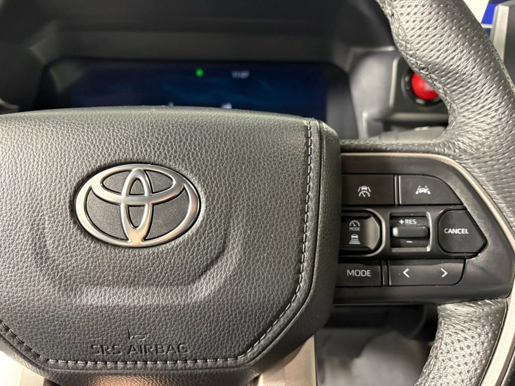 Used 2024 Toyota Tacoma TRD Sport AWD/4WD image 21