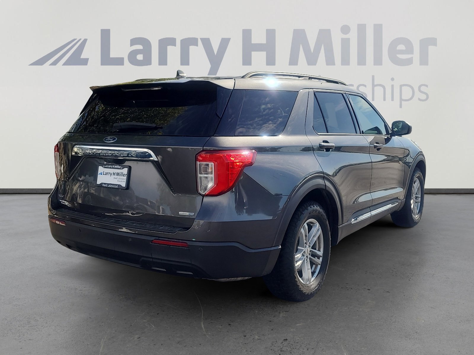 Certified 2020 Ford Explorer XLT AWD/4WD image 5