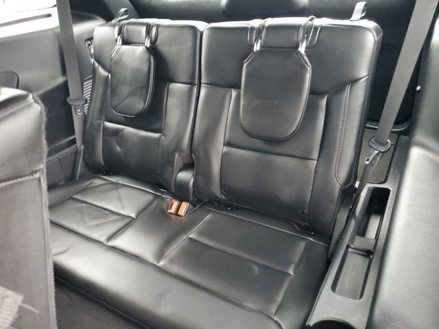 Certified 2022 Ford Explorer XLT w/ Equipment Group 202A image 13